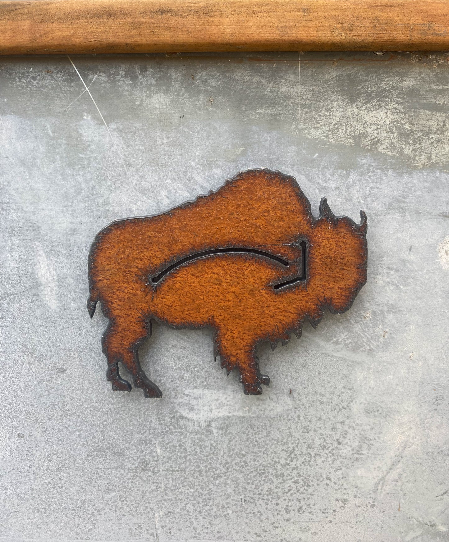 Buffalo with Arrow Magnet